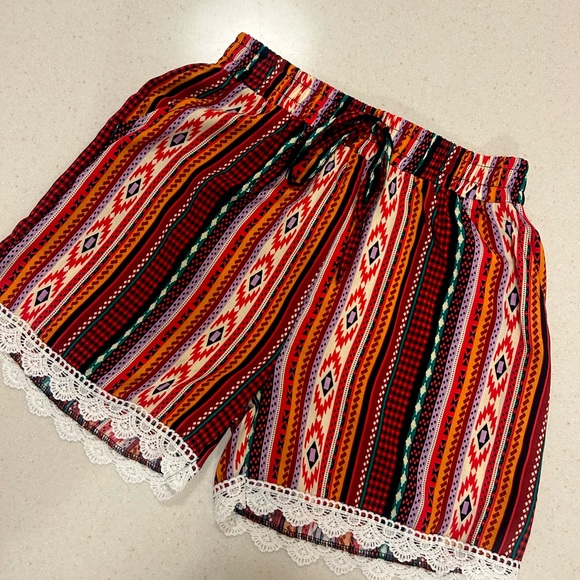 Colorful African Patterned Women's Shorts - Picture 1 of 7